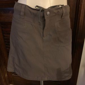Athleta chocolate colored skort size 8